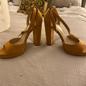 Thick heel strap high heel